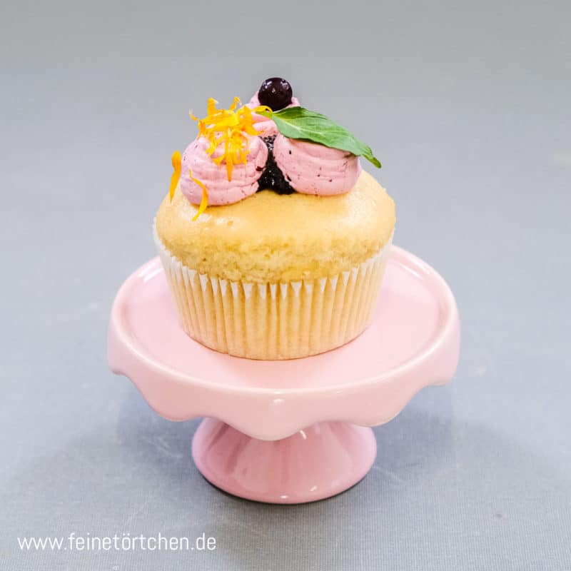 Mohnalisa Cupcake Mohn Cassis Vanille Mademoiselle Cupcake